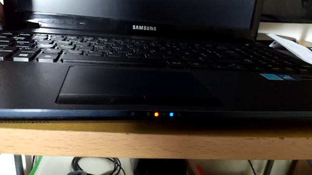 [ Résolu] Pc portable Samsung ne s'allume pas et clignote