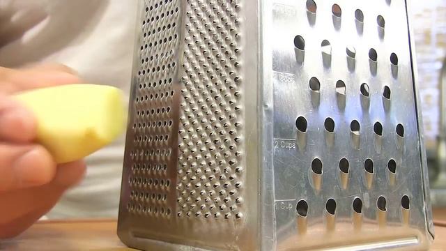 How to Grate Ginger