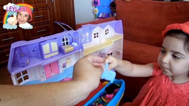 Игрушечный домик с Лейлой. Toy house with Leyla.  Doll House Review Toys set House