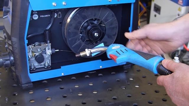 Aluminium schweißen geht auch einfach -MIG 225 von Ipotools