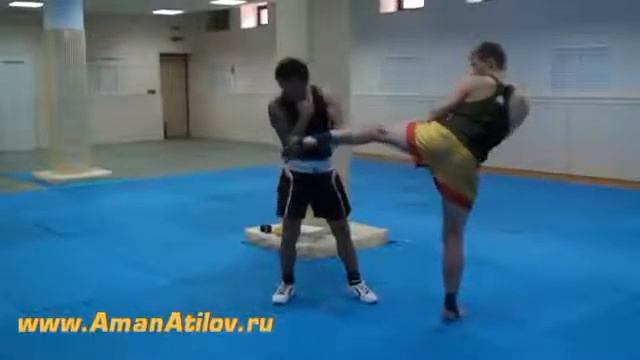 Муай тай  Набивка туловища с партнером