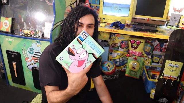 FINDING LIMITIED EDITION NICKELODEON AND SPONGEBOB SQUAREPANTS PRODUCTS AT FYE!! *MASSIVE HAUL!*