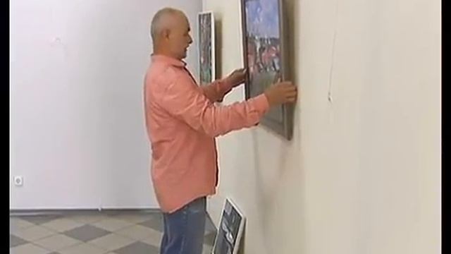 Липецкие художники выставляют свои картины на продажу