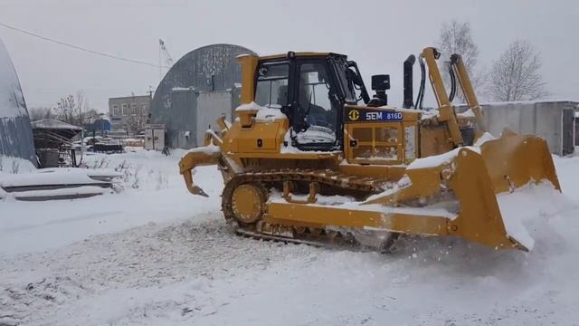 SEM 816D: разворот на месте