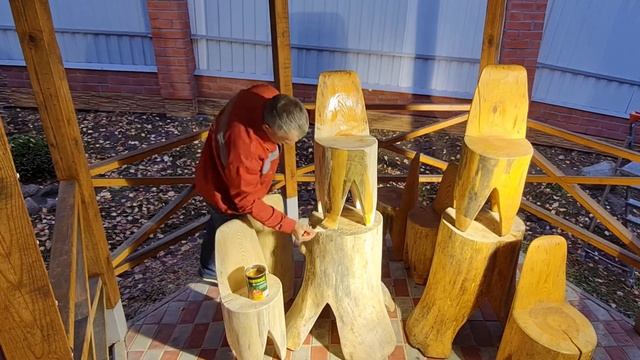 Стол стулья из ствола ели. Своими руками. Не дорого. За 3 дня. В доме и на дачи Ландшафтный дизайн