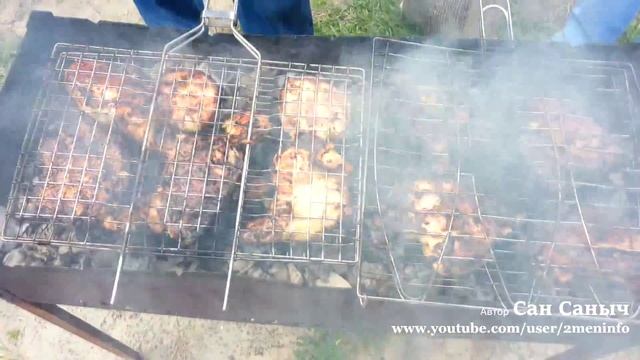Жарим мясо на косточке на мангале
