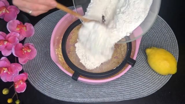 Saftiger und einfacher Zitronenkuchen.//  Cочный и простой лимонный пирог .