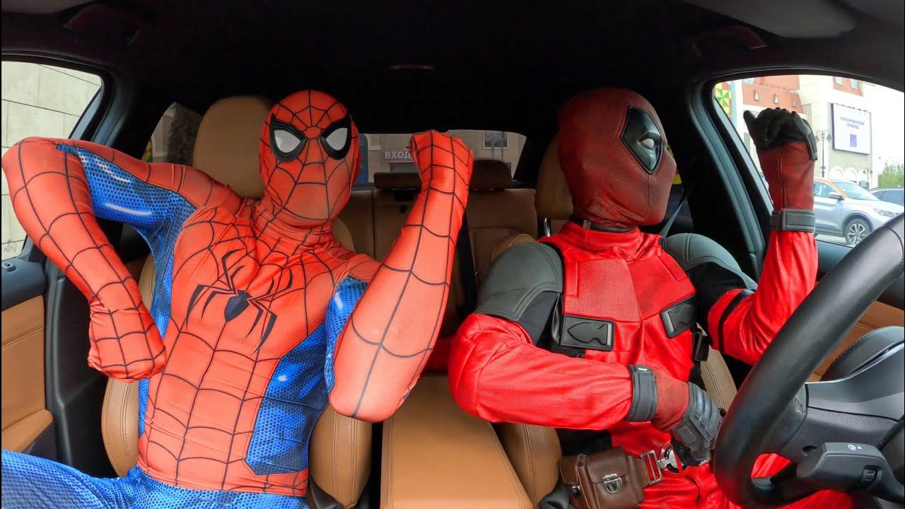Spider-Man and Deadpool dancing funny in the car #moscowspider