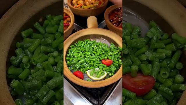 Острая рисовая лапша с пареным рисом / Китайская кухня.