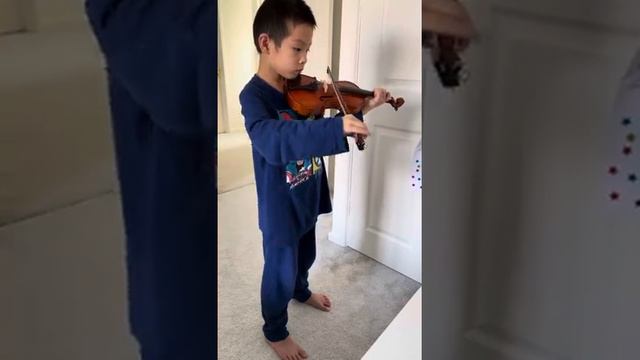 Rocking Around the Christmas Tree  - We wish you Merry Christmas (Violin)