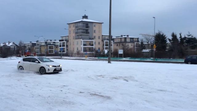 Toyota Auris 2014-2015 Drift