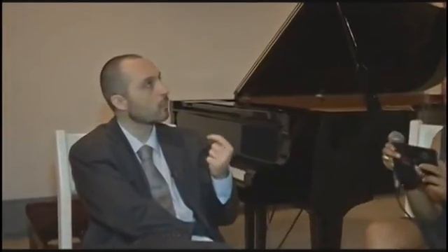 Entrevista Exclusiva al Pianista Antonio Pompa-baldi  (por Alfonsina Isidor)