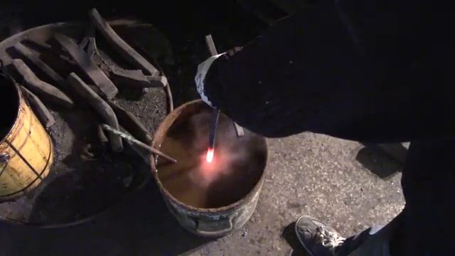 Виноградная лоза-Проще нет!!!без штампа и молота!