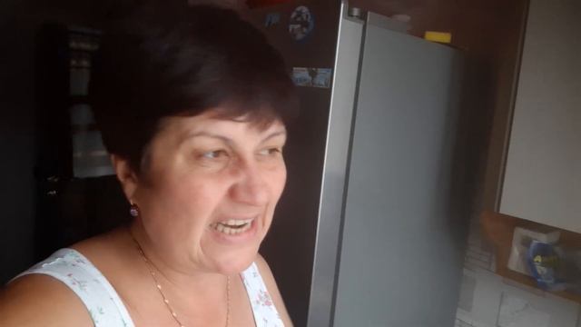 Воскресенье!Колечка занимается супружескими обязанностями