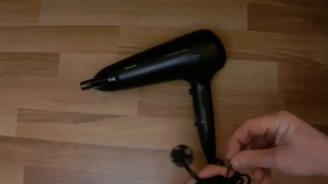 Фен Philips HP 8230 черный