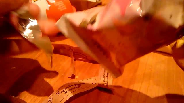 Печенья придсказания  и кидэр сюрприз