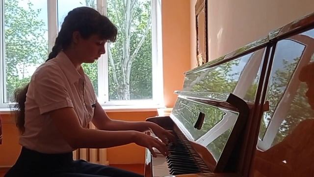 Аверьянова Валерия 7 класс А. Джойс  Старинный вальс   "Осенний сон"
