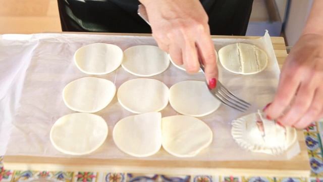 4 IDEE ANTIPASTI CON PASTA SFOGLIA/ ЗАКУСКИ СО СЛОЁНЫМ ТЕСТОМ