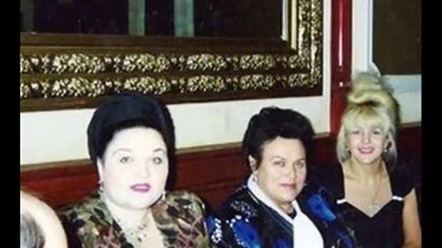 Оренбургский пуховый платок.