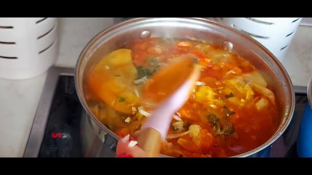 Za sve malokrvne, odličan za bubrege i jetru , pun vitamina i minerala. Sladak kupus bez mesa