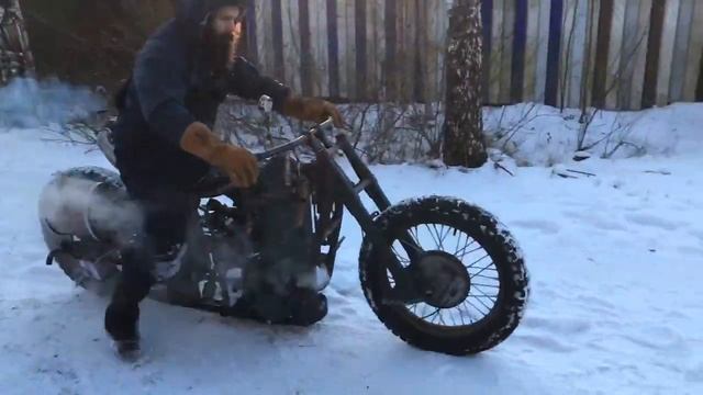 Паровая машина с поршневой группой из капролона