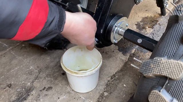 Заміна масла після обкатки МБ ДТЗ 470