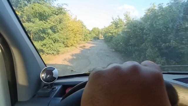 ПОСМАКУВАВ САЛКА🐷🐖 і повний енергії чкурнув на Харків. взяв нову роботу.