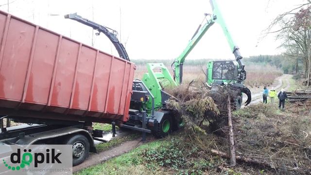 Heizohack Trommelhacker HM 14 860 KTL am Mercedes-Benz Agrar LKW Heizotruck