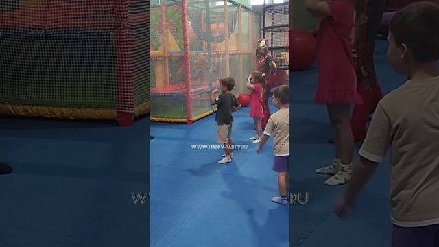 детский поазлник аниматор Бэтмен в Ростове нс Дону .mp4