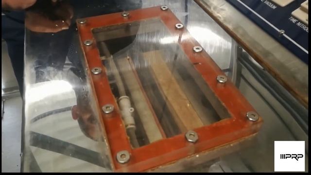 Кубопакет для упаковки орехов в транспортную тару.