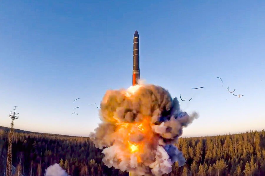 КНР скоро сравняется с РФ и США по баллистическим ракетам