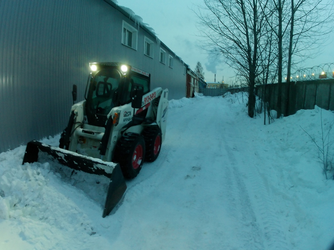 Lonking CDM312 уборка снега