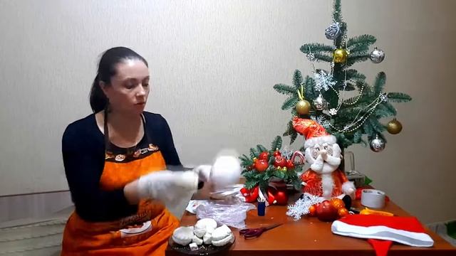 Букет из зефира в шапке Деда Мороза (Ускоренный вариант)