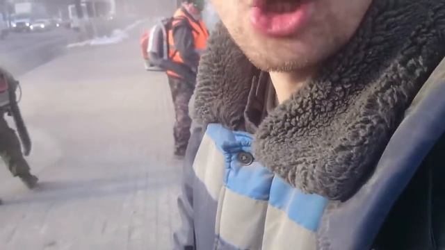 Своеобразная уборка пыли в Гатчине