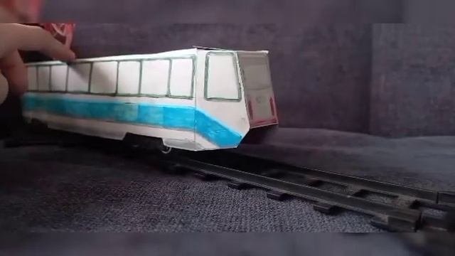 Макет трамвая 71-608КМ из картона ( мини обзор ) #макет #трамвая #71-608КМ