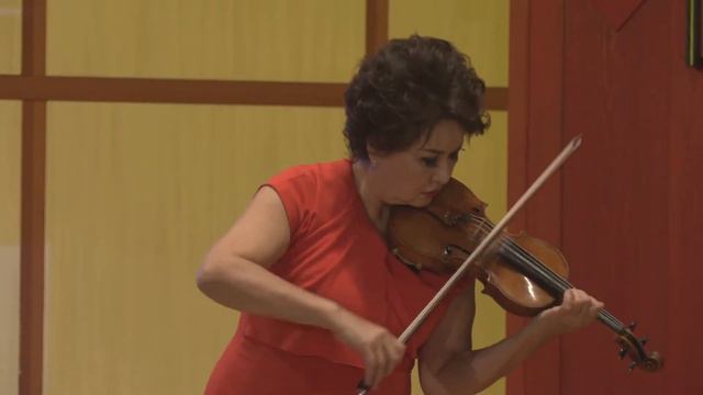 Aiman Mussakhajayeva & Sara Assabayeva - T. Vitali, "Chaconne"