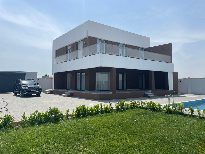 Продается современный дом в Баку, рядом с SEA BREEZE на 1-й линии моря