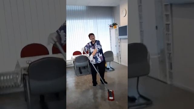 Всё дело в швабре