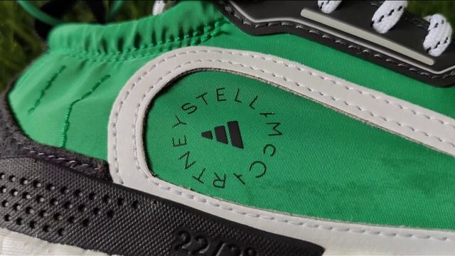 Дизайн и удобство с кроссовками Stella McCartney x Adidas Outdoor