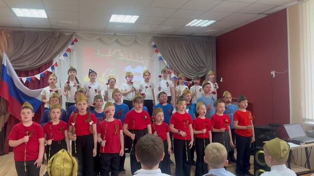 В Ивановских школах прошел конкурс военно-патриотической песни, посвященный празднованию 79 годовщин