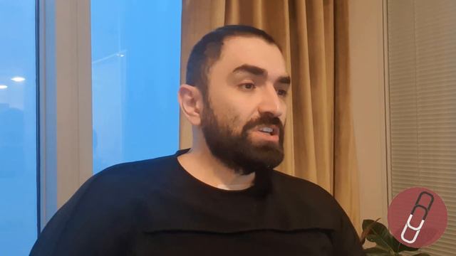 Когда сотрудники исправляют руководителя.
