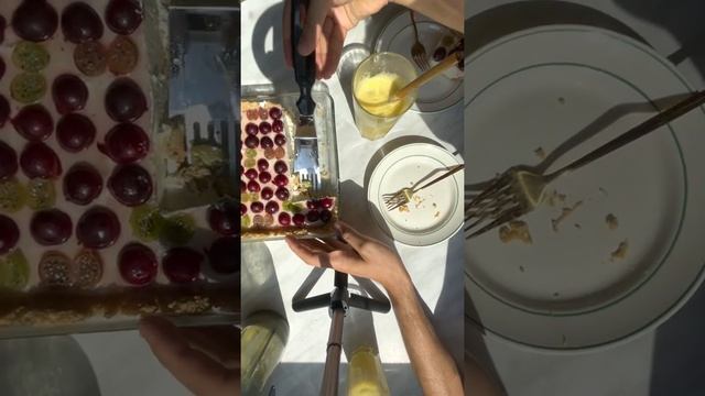 Выпуск #14. Домашний чизкейк с вишней и крыжовником.