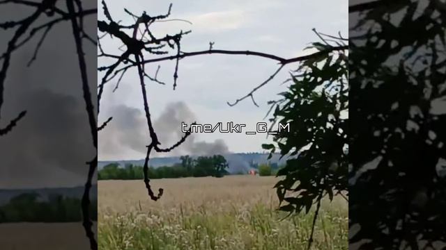 🇷🇺✈️Операторы FPV-дронов российской армии поразили замаскированный в лесопосадке транспорт ВСУ🇺🇦