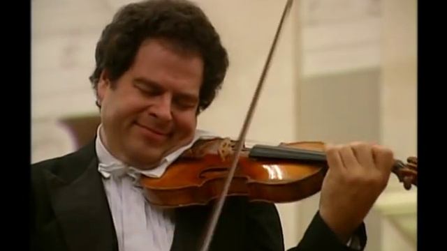 Itzhak Perlman plays Tchaikovsky Violin Concerto 3 mov HQ