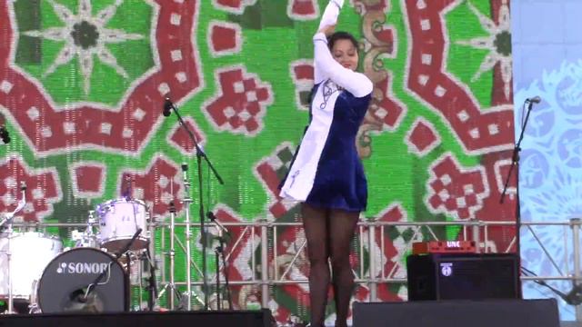 Интересно девка пляшет1 #танец #upskirt #белорусский