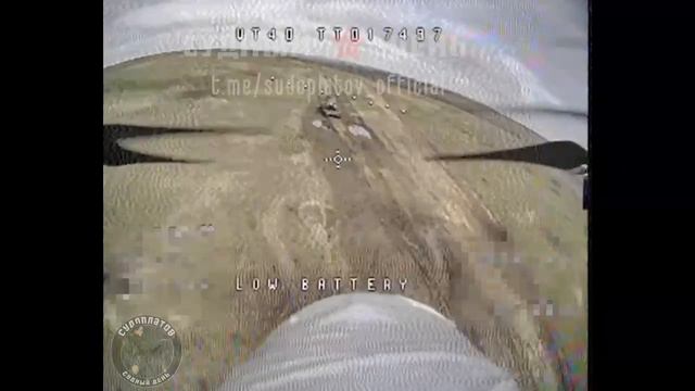🛩💥🏴☠⚡Новые кадры поражения дронами камикадзе «ВТ-40» техники врага⚡