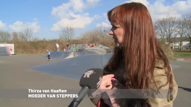 Hellevoetse Skaters Worden Gek Van Steppende Kinderen