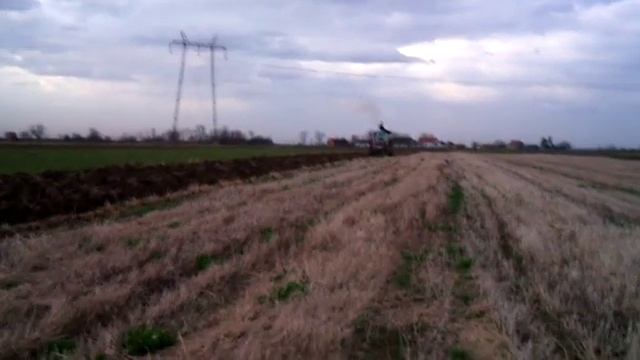 Traktor Bez Vozaca