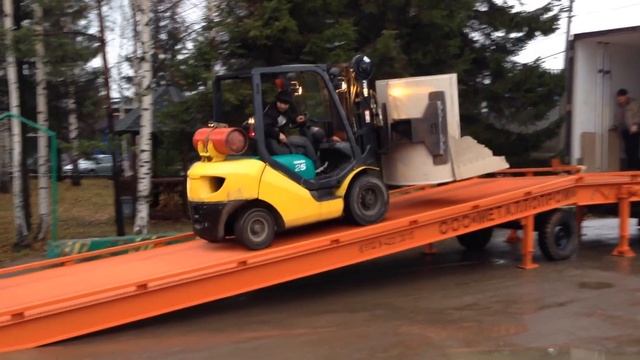 Передвижные погрузочные эстакады ООО «Металлопром»