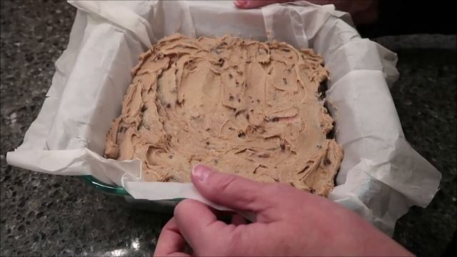 Duncan Hines EPIC Cookie Dough Cookie Bar Kit Review